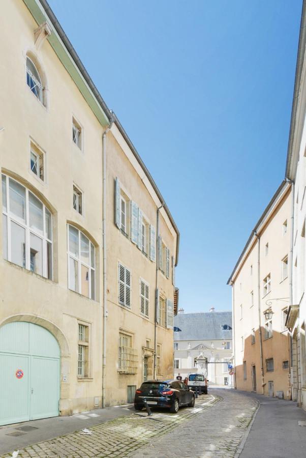 Ideal Pros Et Tourisme - Le Loft De Guise Avec Parking Prive Appartement Nancy Buitenkant foto